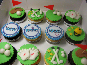 golf-decorated-birthday-cupcakes