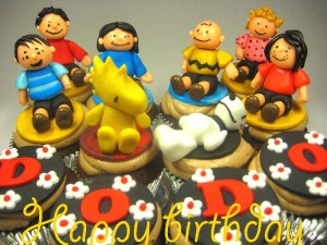 snoopy-happy-birthday-customized-cupcake-order