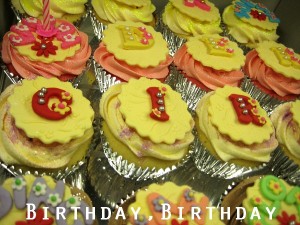 order-online-happy-birthday-customized-cupcakes
